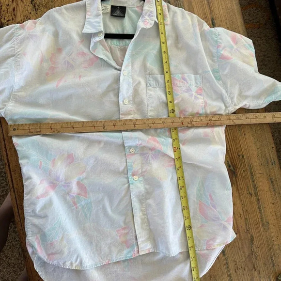 Kennington Hawaiian Shirt Size Medium - Picture 4 of 7